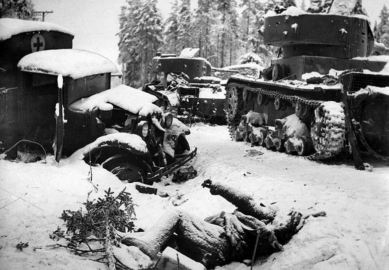 К 26 декабря советская армия начала подготовку к прорыву линии Маннергейма. Наступление началось 1 февраля 1940 года. Началась артподготовка. 6 февраля фронт начал значительно расширяться на запад и восток